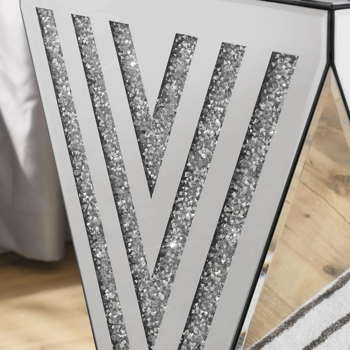 Silver Mirrored End Table, Crystal Inlay Side Table Accent Table, Small Mirrored Coffee Table for Living Room, Sofa, Bed